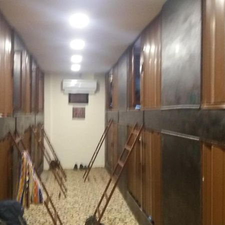 Petra Cabin Dorms Hostel Вади Муса Экстерьер фото